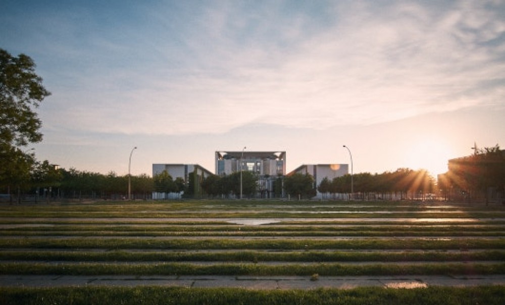 Bundeskanzleramt im Sonnenuntergang.