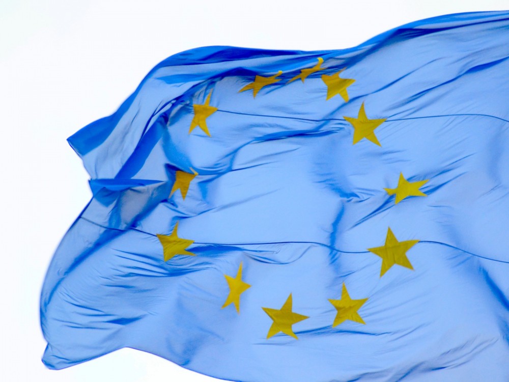 Eine Europa Flagge.